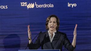 Applebaum: "Trump ha alineat la seva política exterior amb les autocràcies"