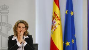 Només 2.300 llars de les 1,5 milions anunciades per Sánchez han sol·licitat el descompte del 40% en la factura de la llum