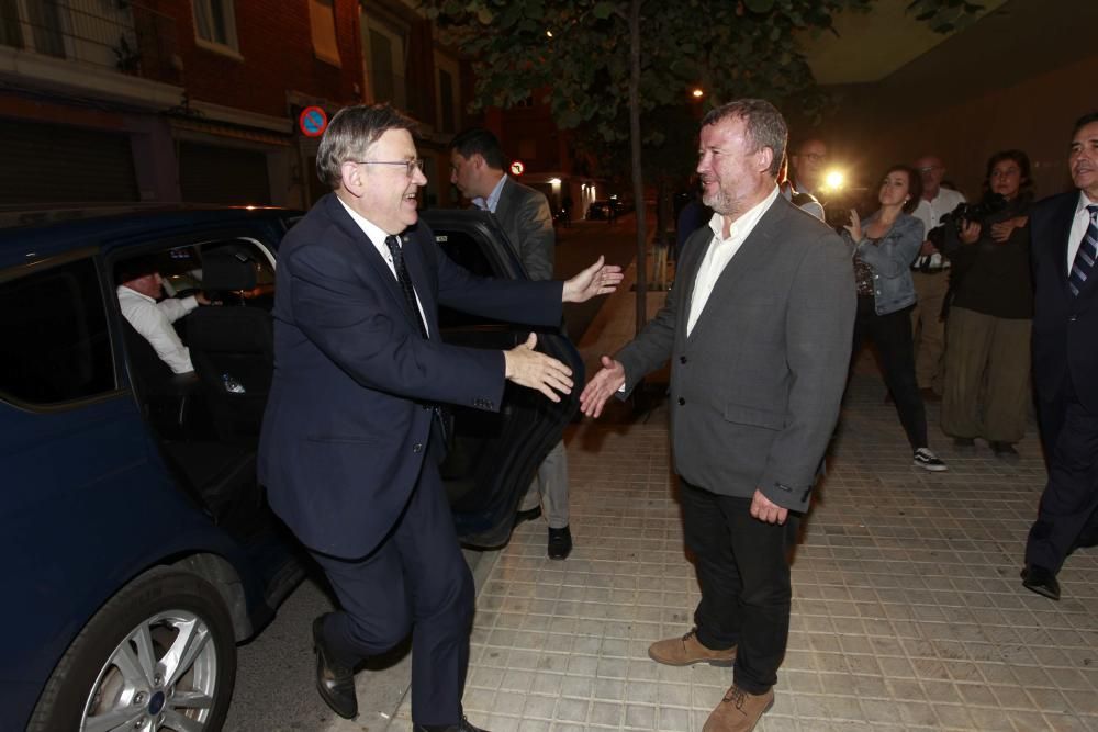 Gala 25 Aniversario Levante-EMV Edición Camp de Morvedre. El President Ximo Puig a su llegada a la gala , saluda al Alcalde de Sagunto Francesc Fernandez.