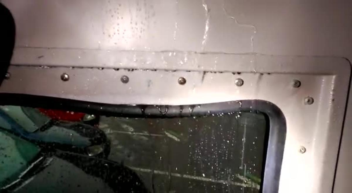 antidisturbios-lluvia