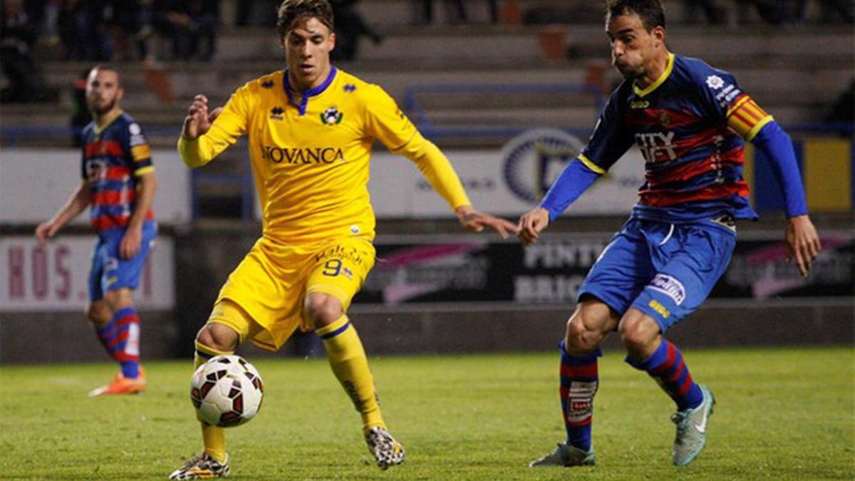 Kiko Femenía, durante un encuentro con el Alcorcón