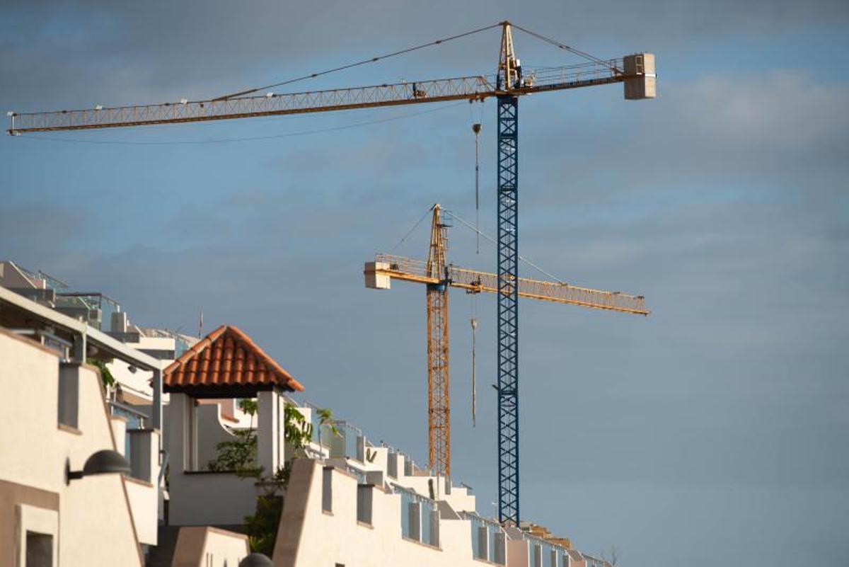 Construcción de complejos turísticos en Los Gigantes.