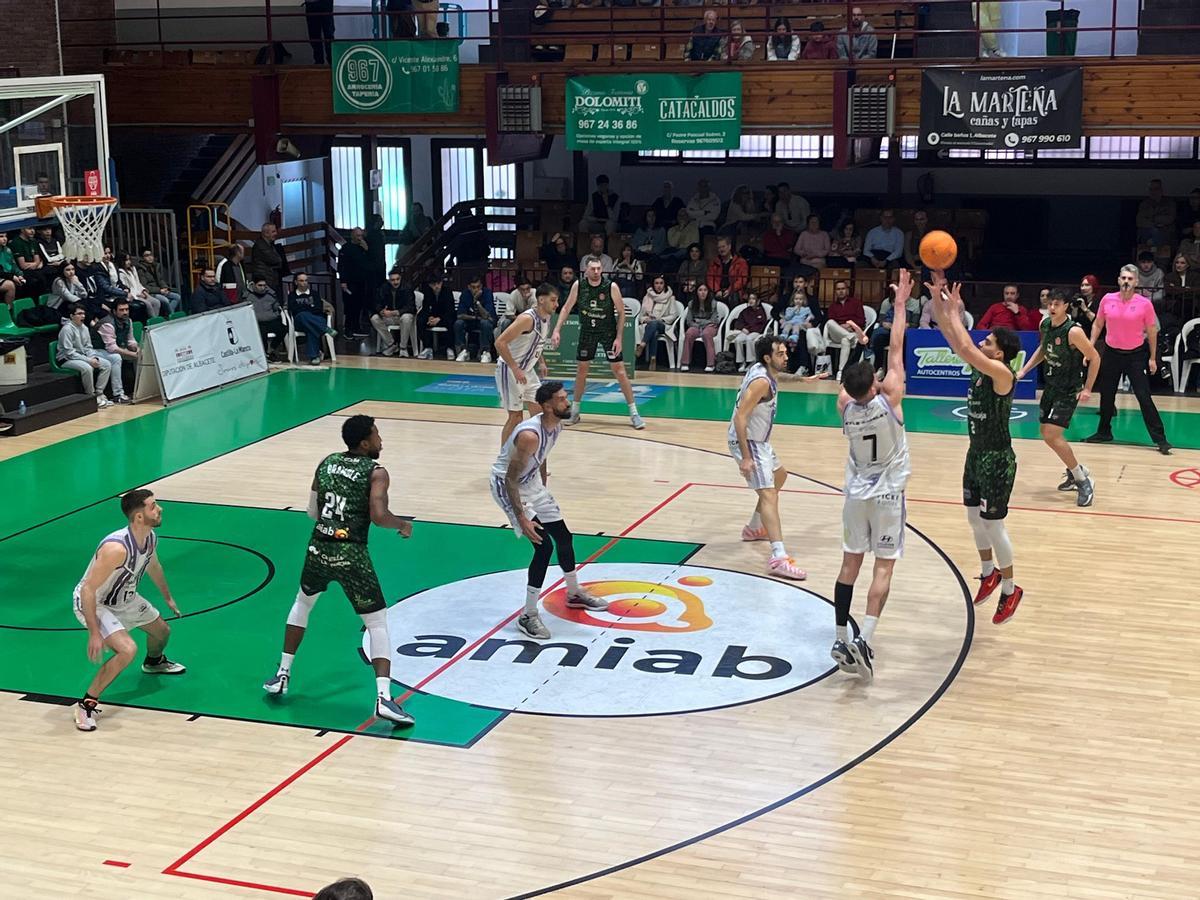 Una imagen del partido de Proinbeni UpB Gandia en Albacete