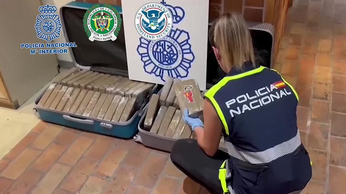 Cae una banda dedicada a traer a España cocaína en maletas ocultas en vuelos comerciales