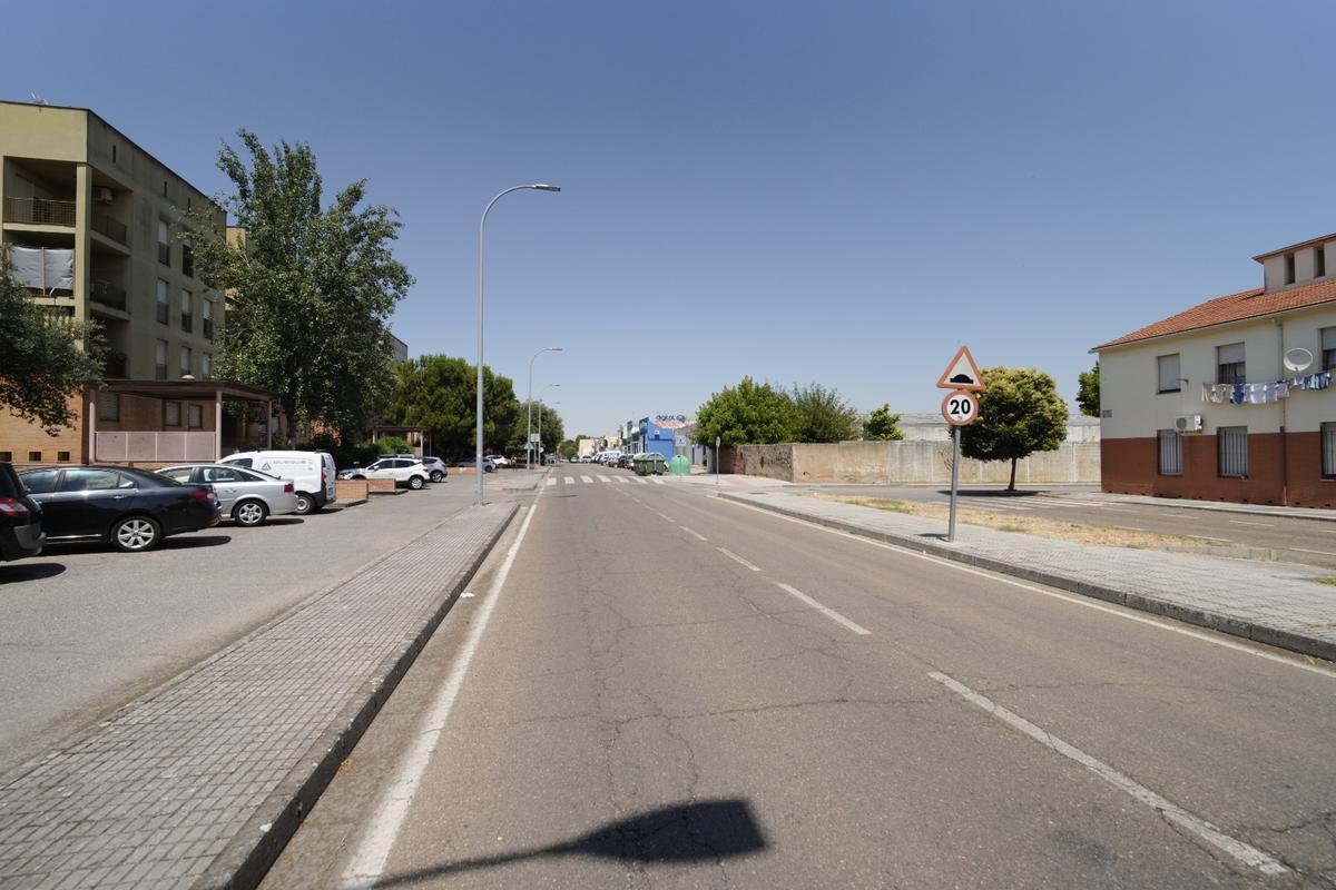 La avenida de Alange de Mérida, zona donde se ha registrado el suceso.