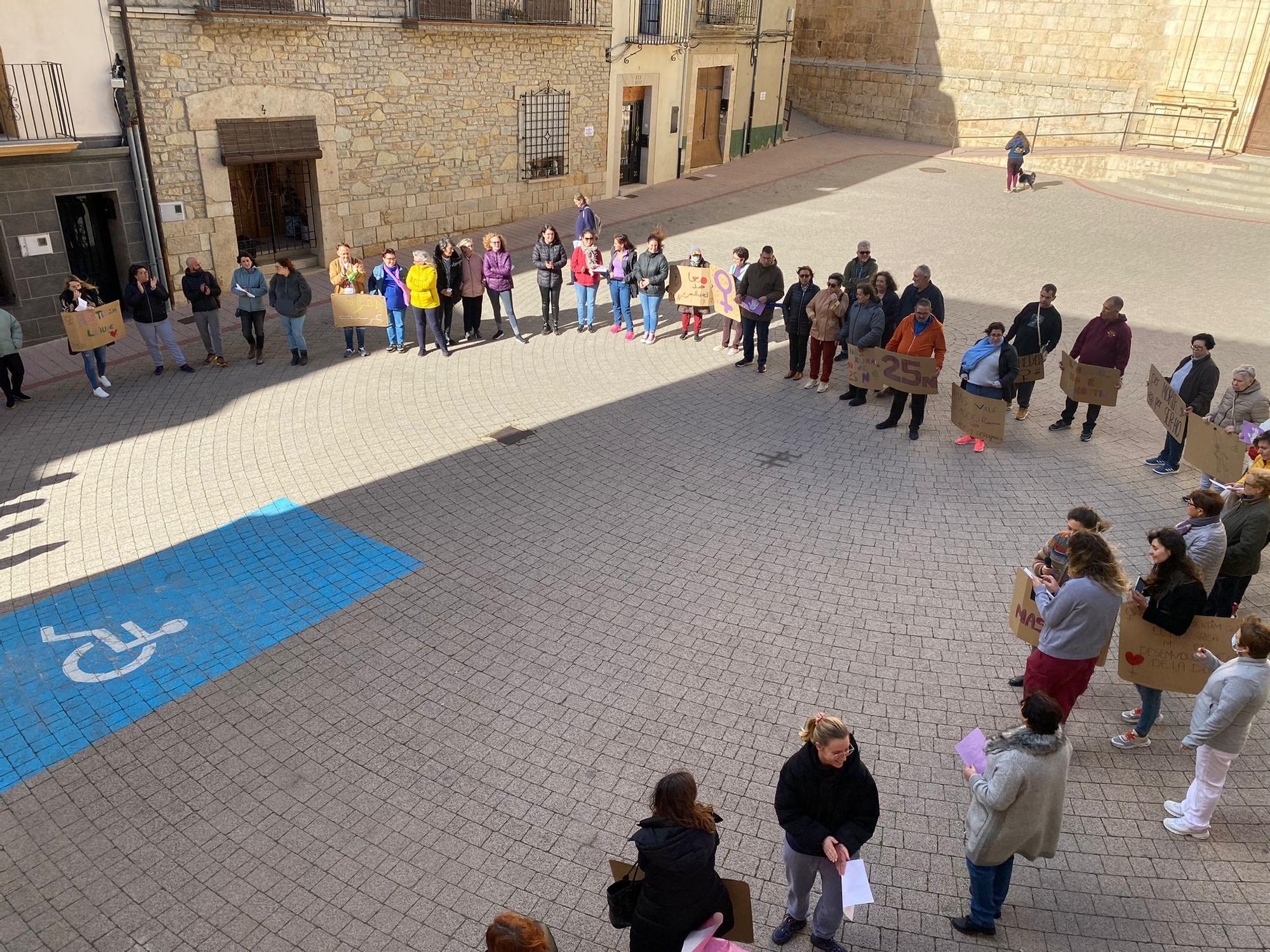 25-N en Castellón: La provincia clama contra la violencia machista. Imagen de Albocàsser