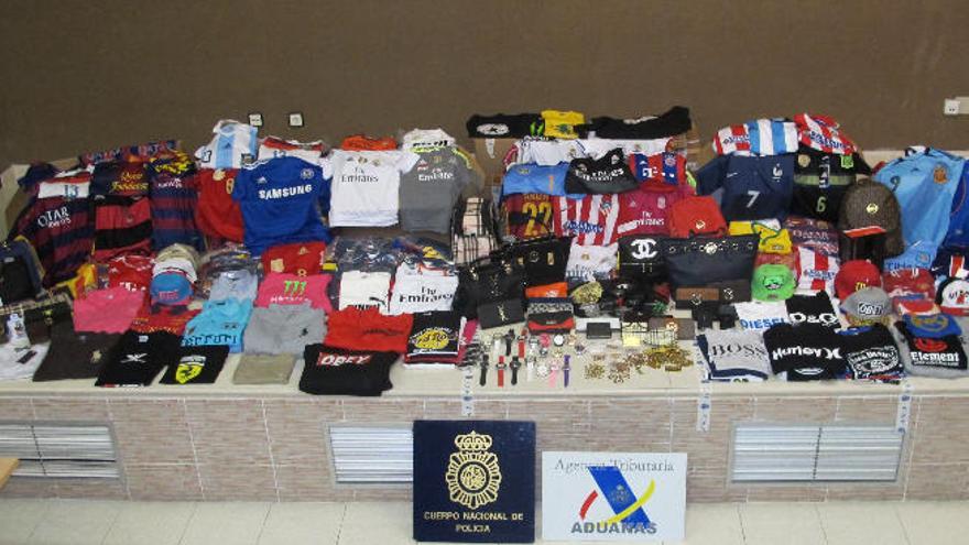 19 arrestados por vender artículos falsificados en Gran Canaria y en Fuerteventura