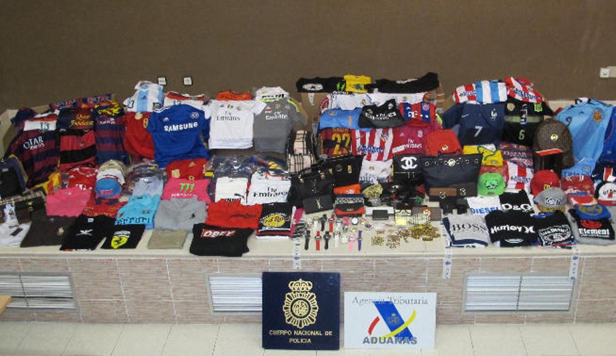 19 arrestados por vender artículos falsificados en Gran Canaria y en Fuerteventura