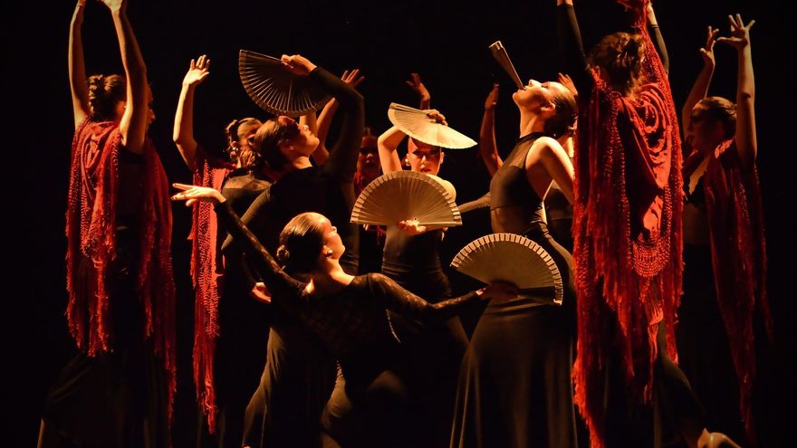 La danza joven alza el vuelo: ECCAD debuta con fuerza en el Teatro Principal de Alicante