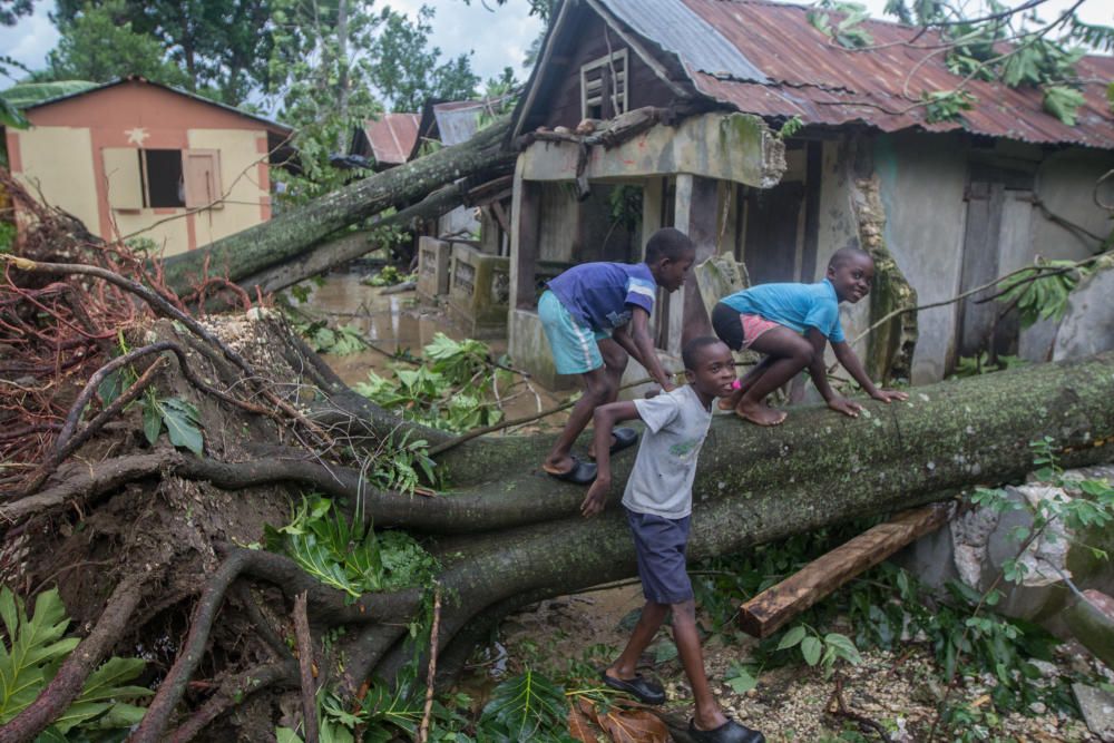 El huracán Matthew deja numerosos daños y decenas de víctimas en Haití