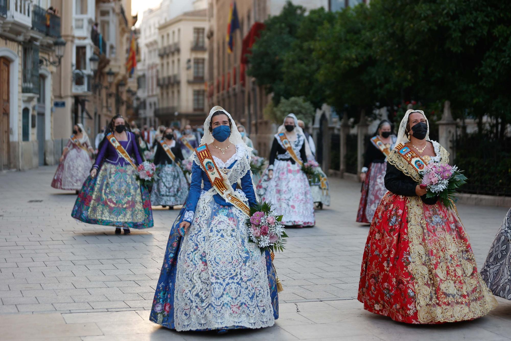 Búscate en el segundo día de Ofrenda por la calle de Caballeros (entre las 20.00 y las 21.00 horas)