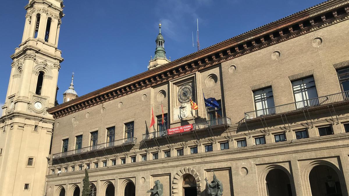 Zaragoza es la tercera ciudad más endeudada de España.