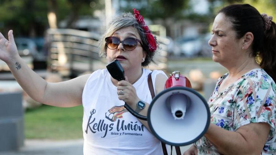 Asamblea de &#039;kellys&#039; en el parque de la Paz.