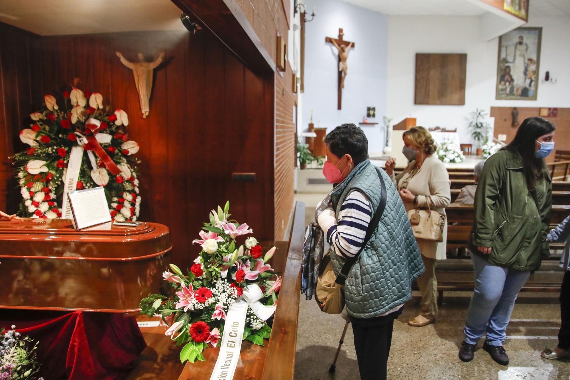 Capilla ardiente de Fernando Fueyo en Gijón