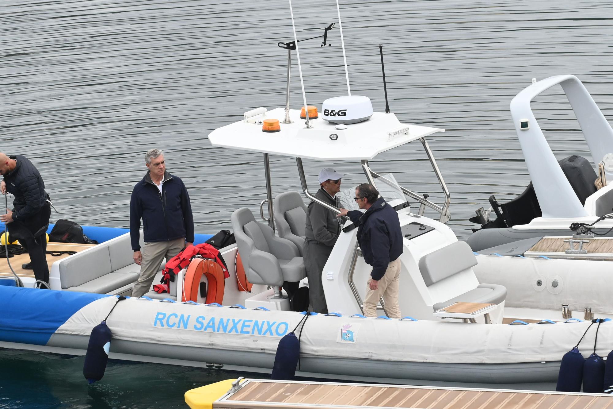 El rey emérito, Juan Carlos I, ya navega por aguas de Sanxenxo