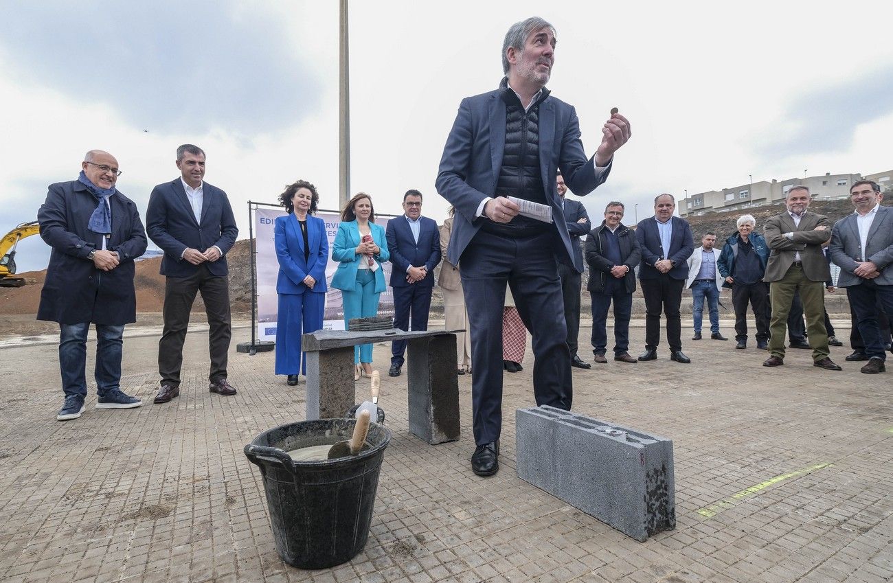 Primera piedra del Edificio de los Servicios Esenciales (ESE) en Gran Canaria