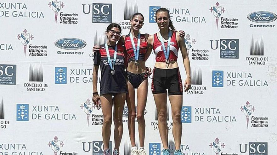Atletas del club ourensano, subidas al podio. | Ourense Atletismo