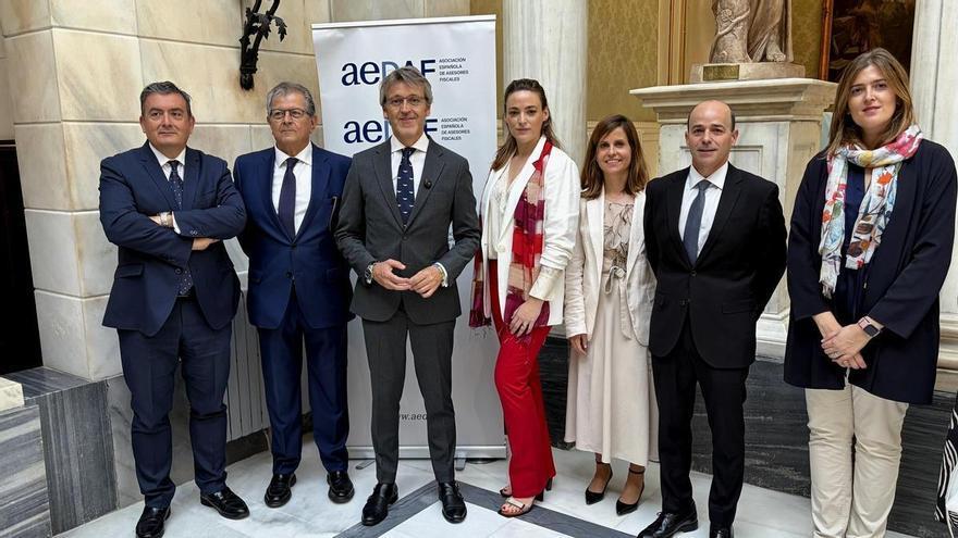 La Comunidad prepara una ley para facilitar la sucesión de empresas familiares con nuevas ventajas fiscales