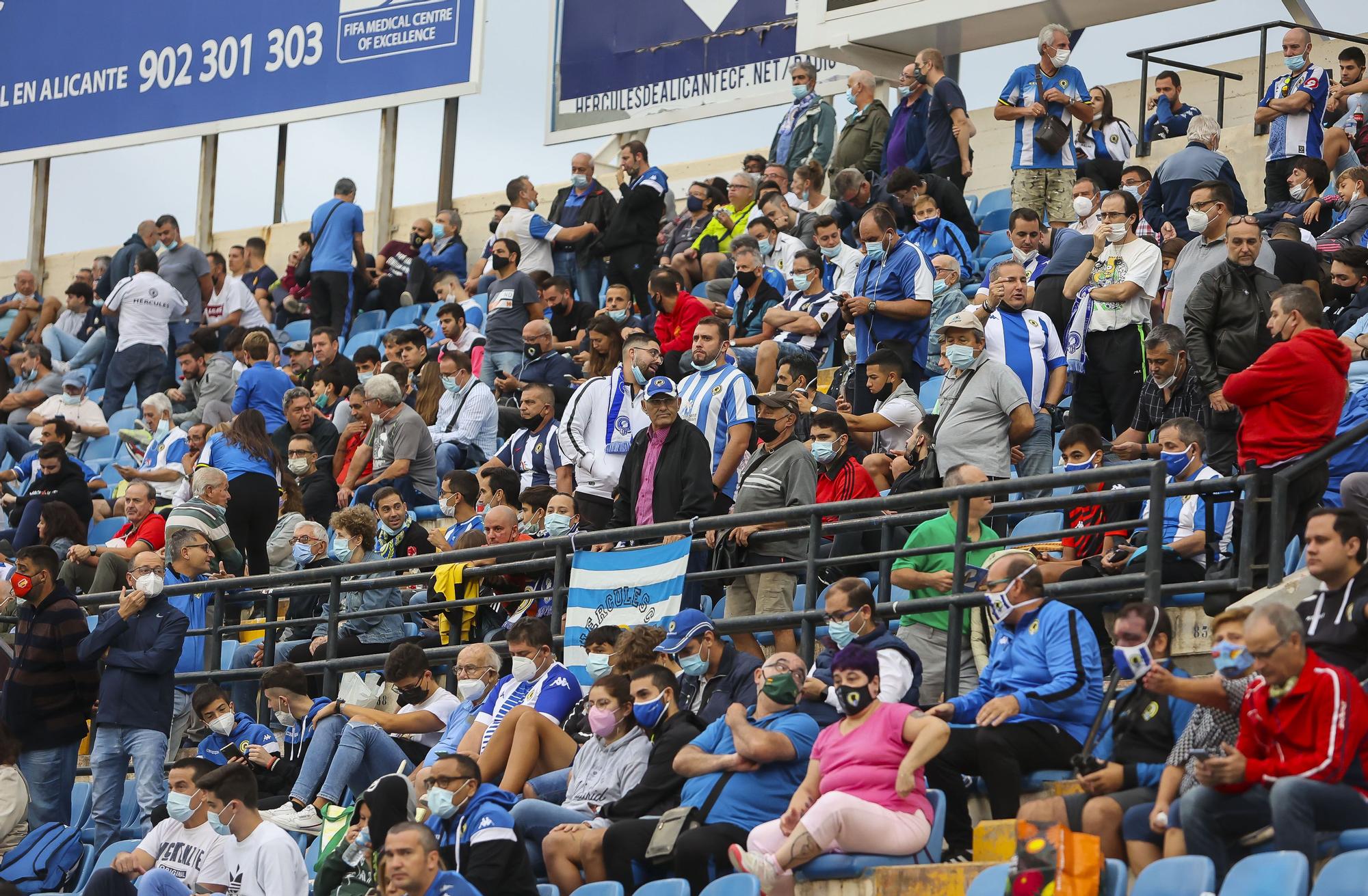 El Rico Pérez se harta del equipo: así se vivió en el estadio el Hércules - Atlético Levante