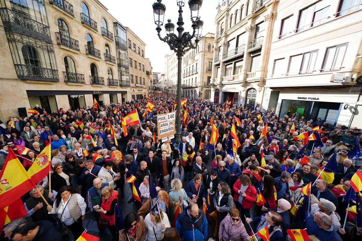 Manifestaciones en ciudades de toda España tras el acuerdo del PSOE y Junts