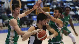 Marc Martí, con el cruzado y el menisco rotos, baja para toda la temporada en el Unicaja Banco Oviedo Baloncesto
