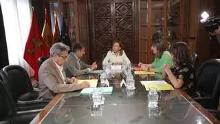 La pugna por los asesores retrasa el inicio de la actividad en el Ayuntamiento de Zaragoza