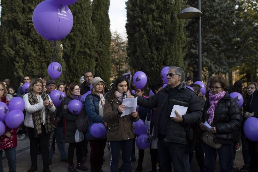 Las imágenes de la jornada: Zamora dice 'No' a la violencia de género