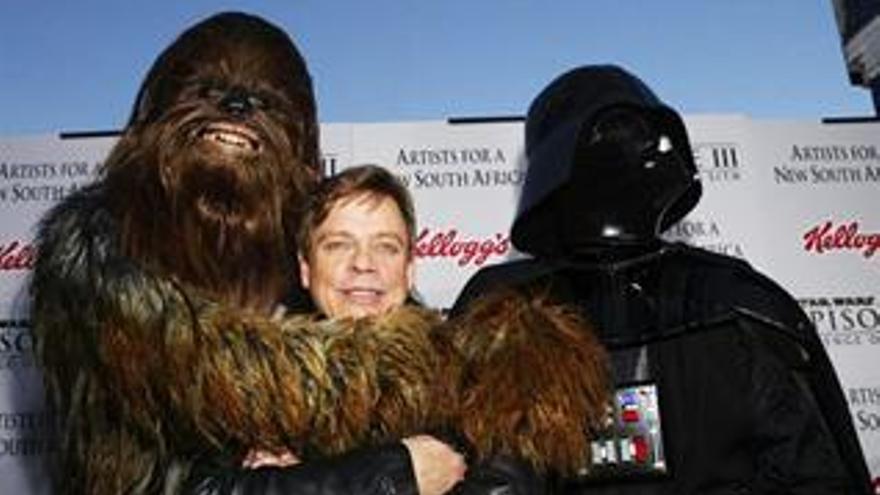 Mark Hamill es Luke Skywalker.