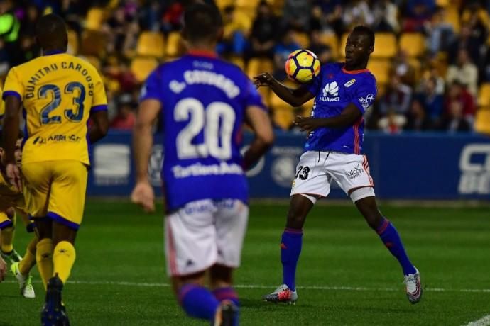 El partido entre el Alcorcón y el Real Oviedo, en imágenes