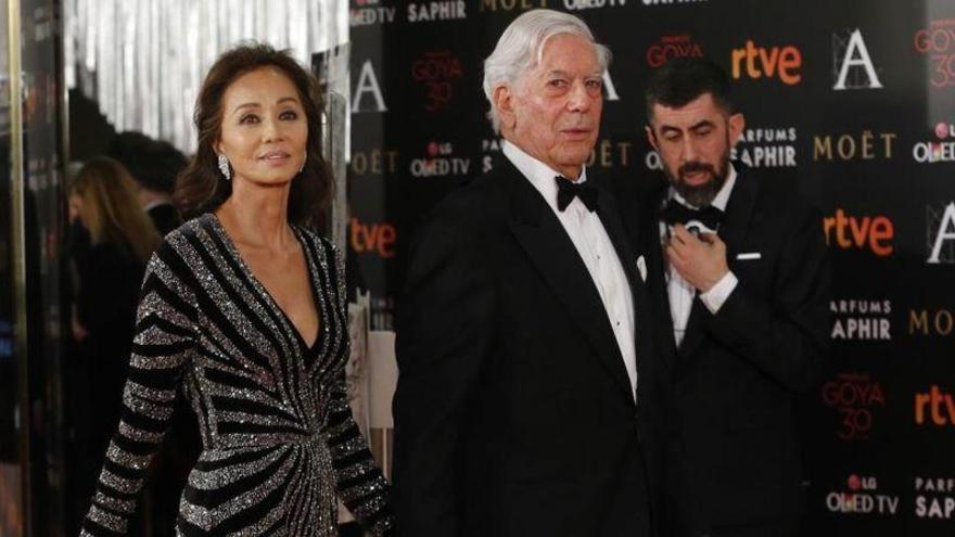 A Julio Iglesias Vargas Llosa le parece &quot;un hombre muy interesante&quot;