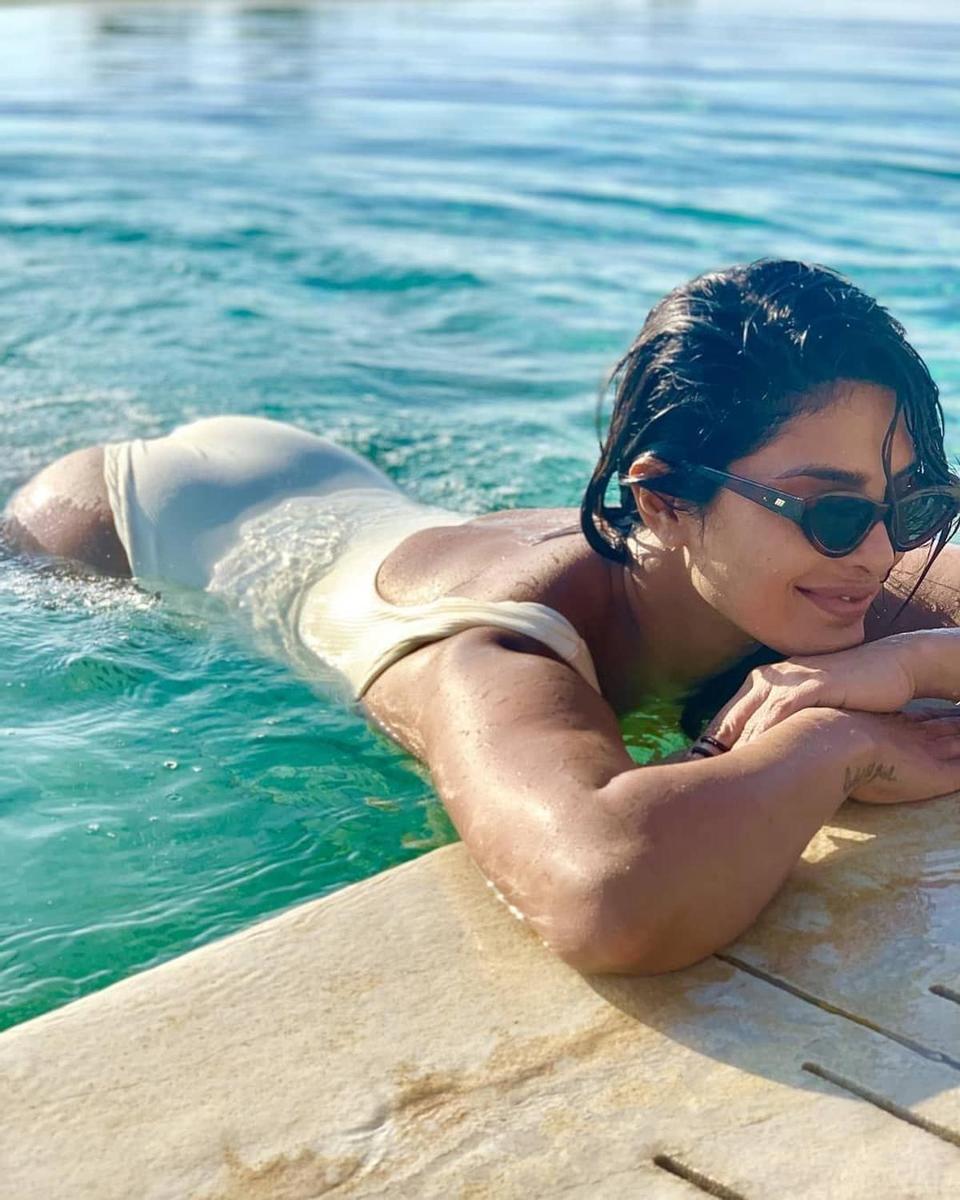 Priyanka Chopra disfruta de un baño en la Toscana