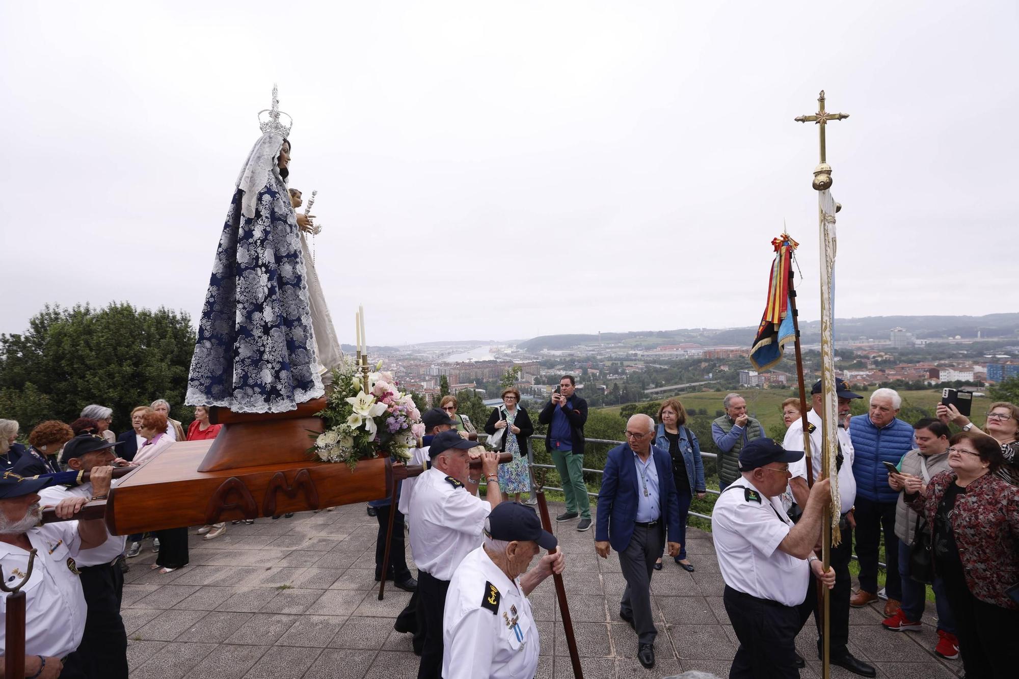 EN IMÁGENES: Así fueron los 95 besos de Abel y Mihaela en el tradicional "Rito de Puchero" de La Luz