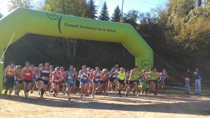 La sortida d&#039;ahir del 35è Cros de Sant Hilari Sacalm, tercera prova del Circuit Gironí de Cros.