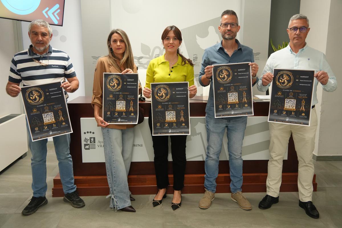 Presentación del nuevo club de ajedrez villanovense en sala de prensa.