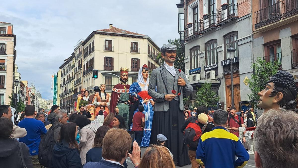 Cabezones, camino a la Plaza de la Villa