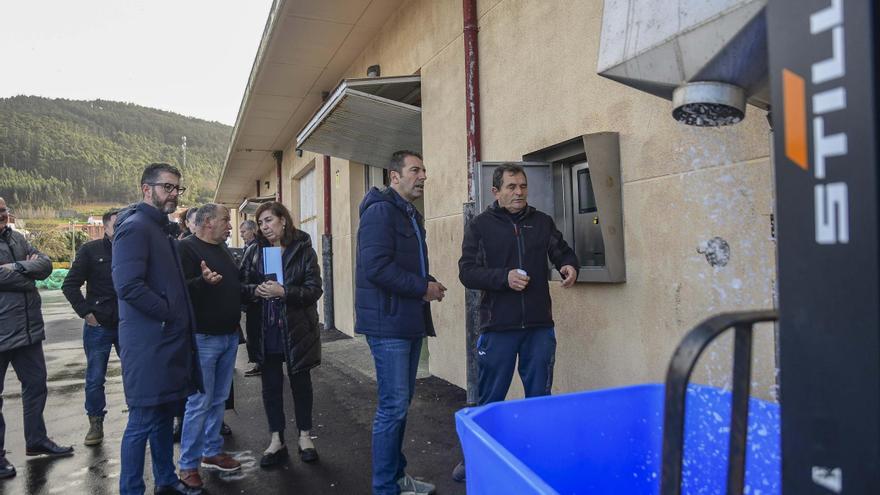 A confraría de Porto do Son amplía equipamentos cunha nova fábrica de xeo e carretillas elevadoras