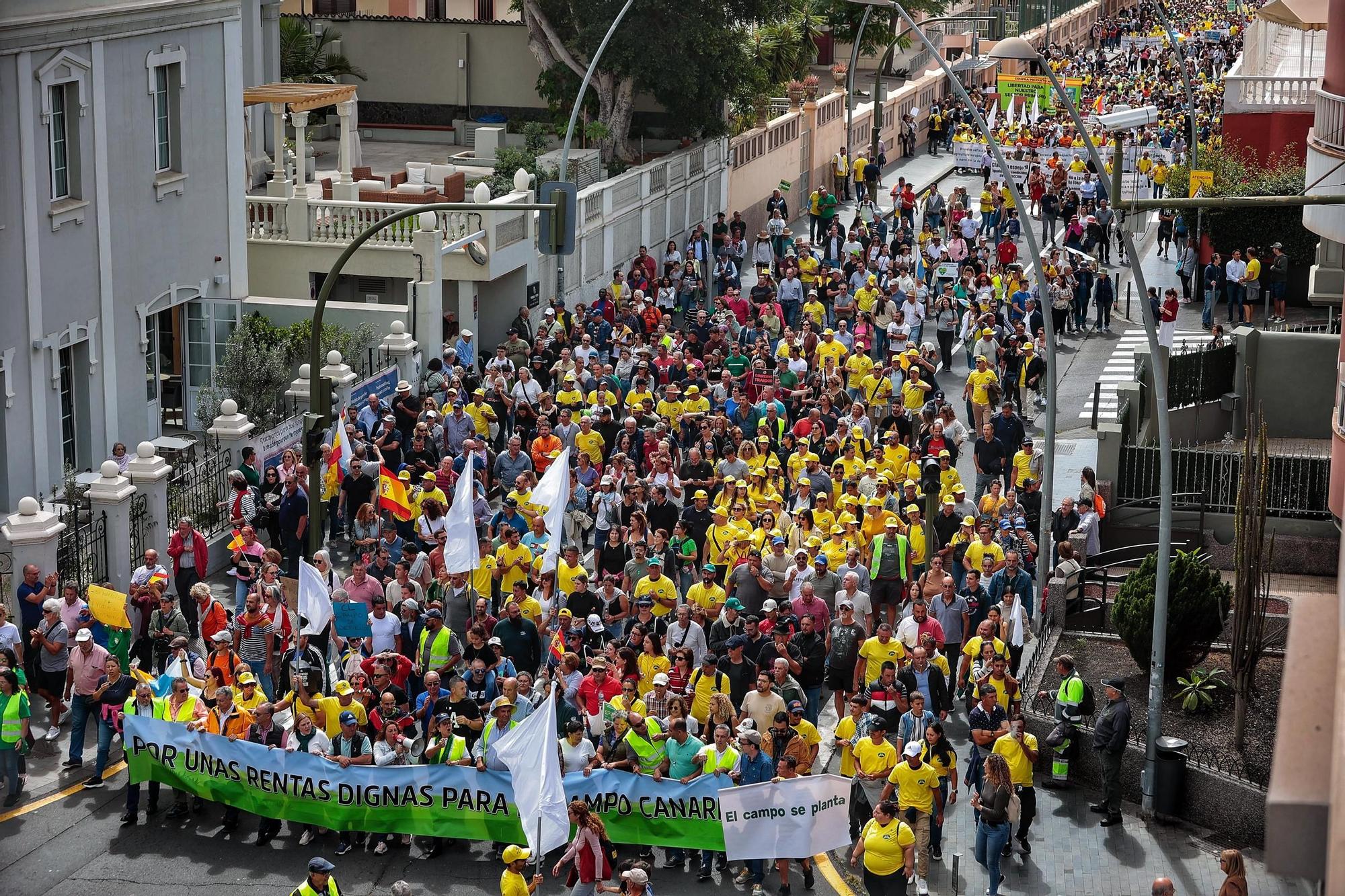 El sector agrario protesta en las calles de Santa Cruz