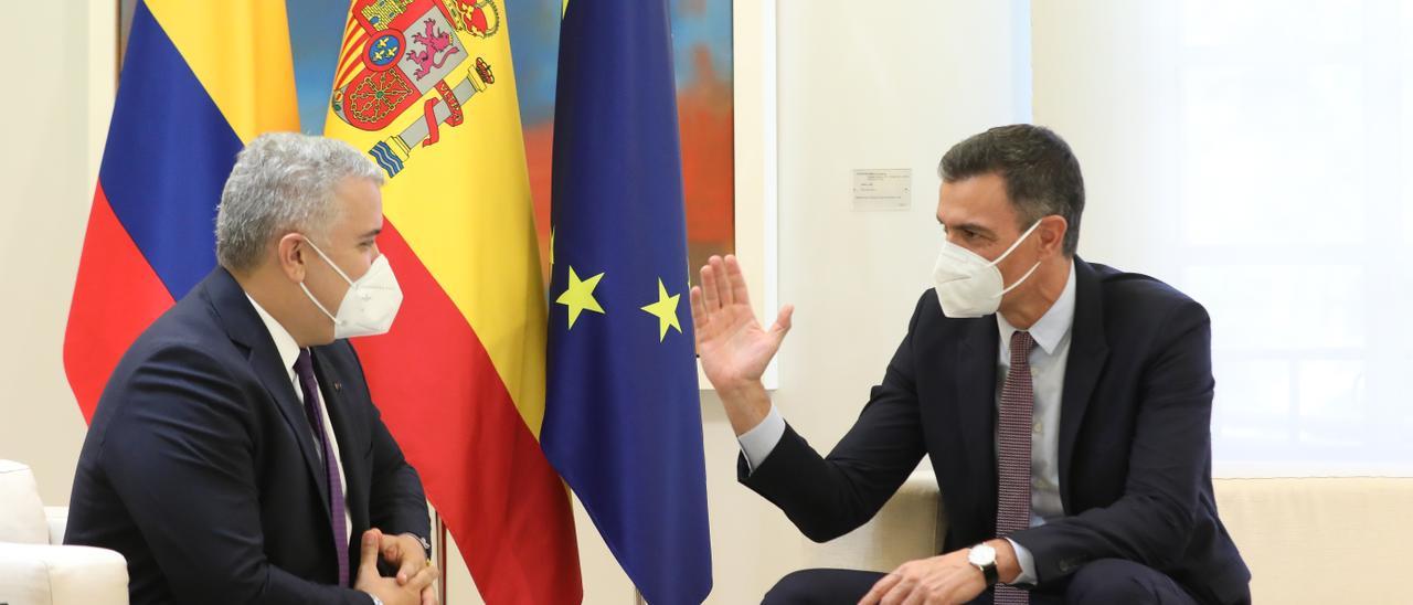 El presidente del Gobierno, Pedro Sánchez, y el presidente de la República de Colombia, Iván Duque