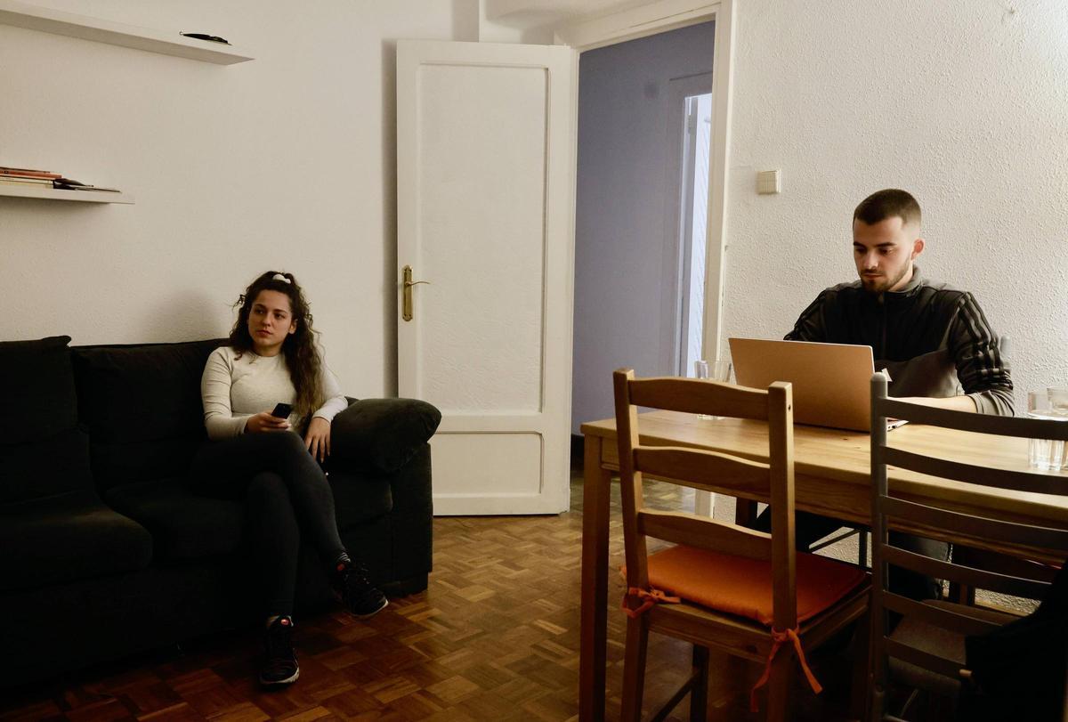 Valencia. Reportaje sobre vivienda compartida por los altos precios del alquiler. VLC