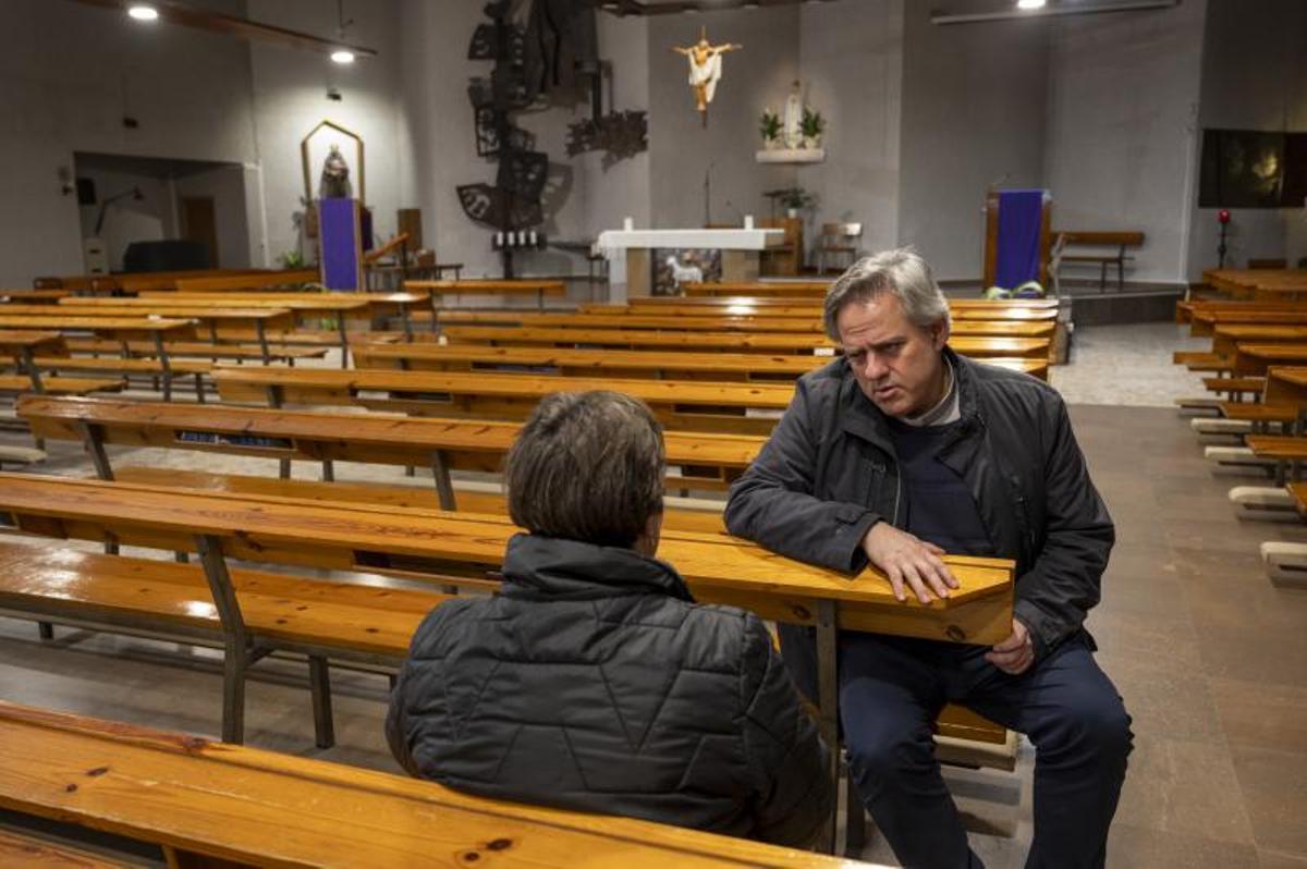 Las peticiones en las iglesias para poder hablar con los curas ha incrementado en los últimos tiempos.