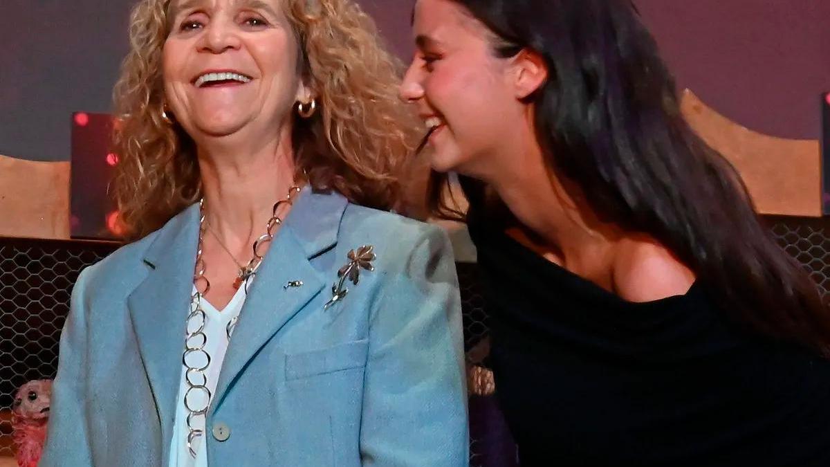 La infanta Elena y su hija Victoria Federica, unidas por el mundo de los toros
