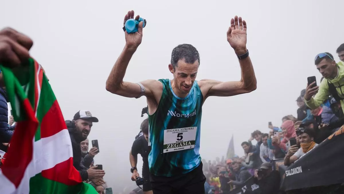 Kilian Jornet derriba su r谷cord personal de marat車n de monta?a durante un entrenamiento