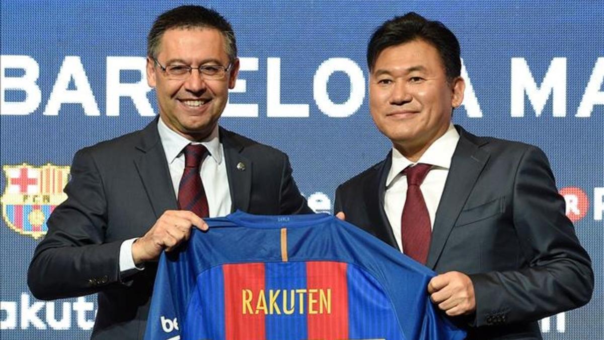 Mikitani junto a Bartomeu