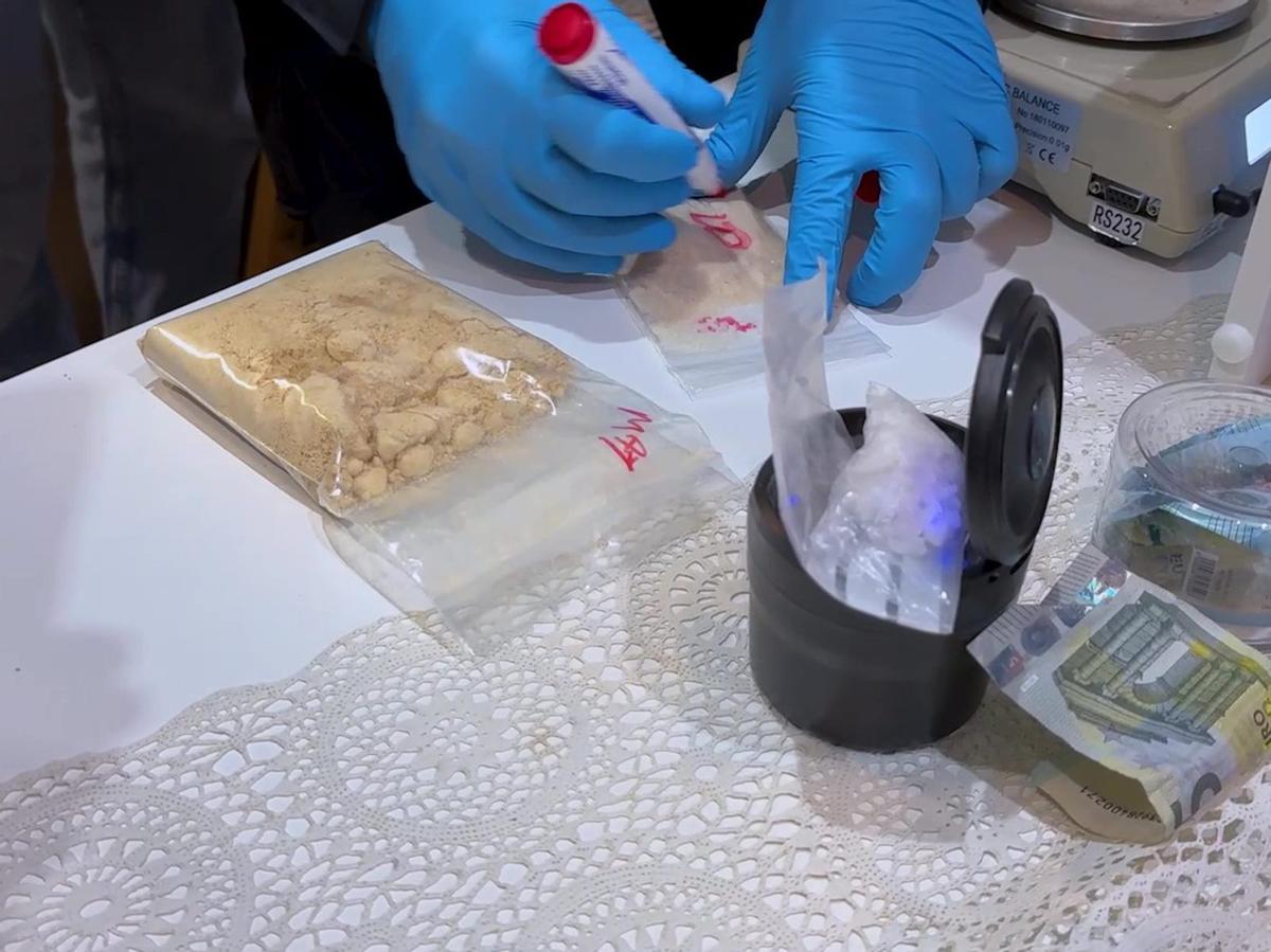 Alerta pel consum de nitazens, cent vegades més fort que el fentanil