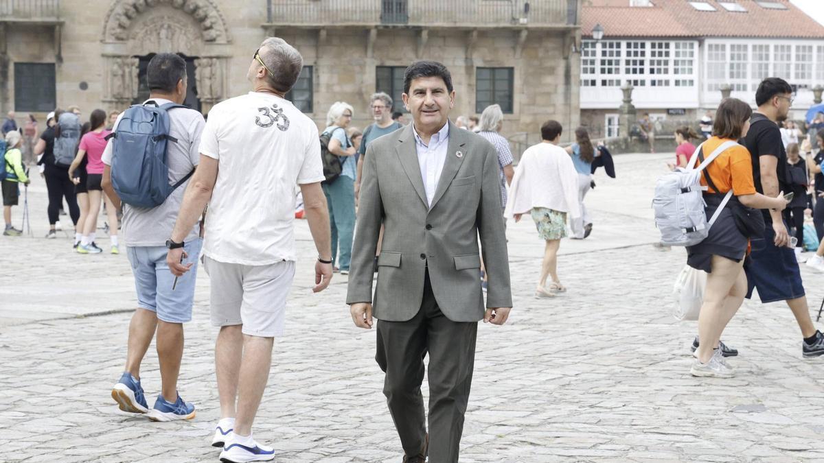 El candidato del PSdeG a la Alcaldía, Pedro Blanco, en el Obradoiro