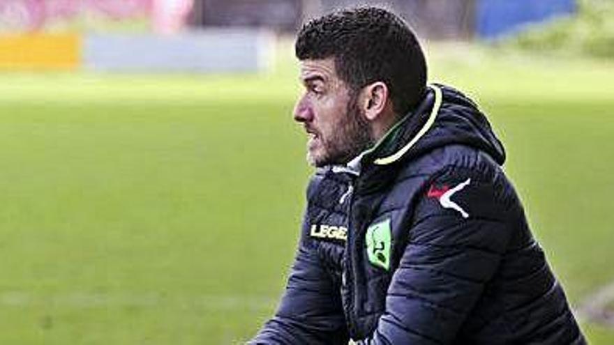 Samuel Baños, técnico del bloque de Villaviciosa, en una foto de esta temporada.