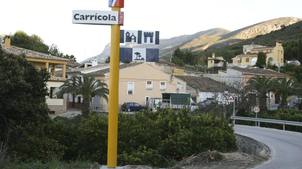 Cartel de entrada al municipio de Carrícola, en la Vall d’Albaida, en una foto de archivo.