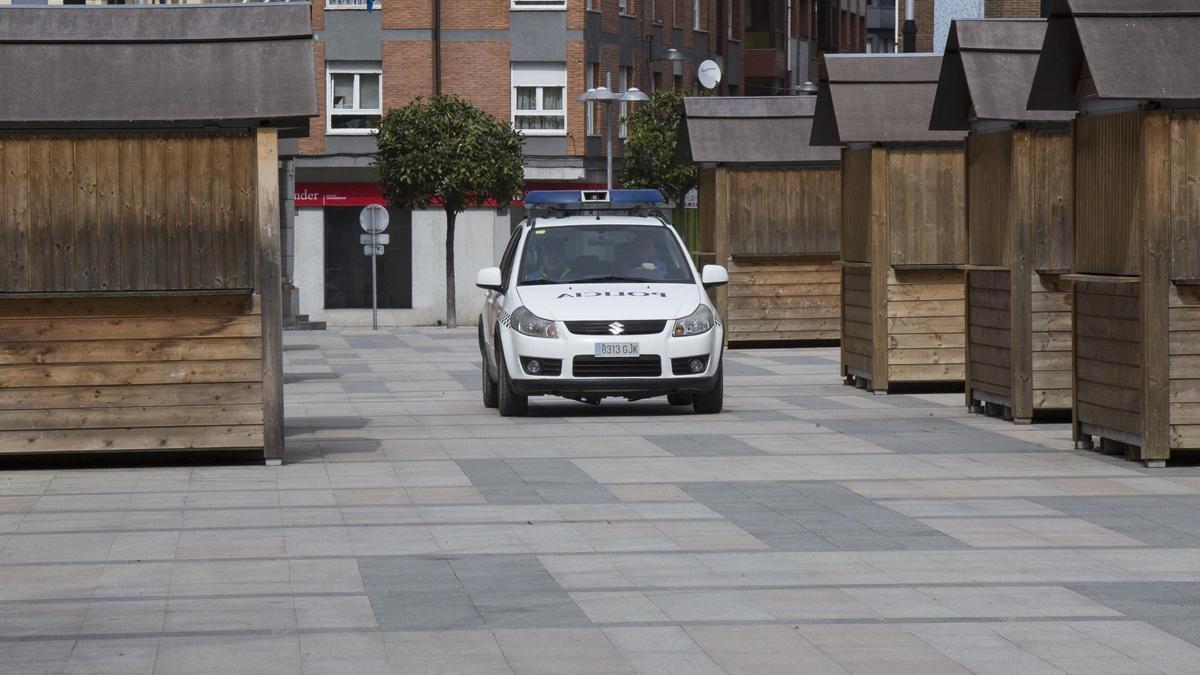 Vehículo de la Policía Local de Laviana en una imagen de archivo