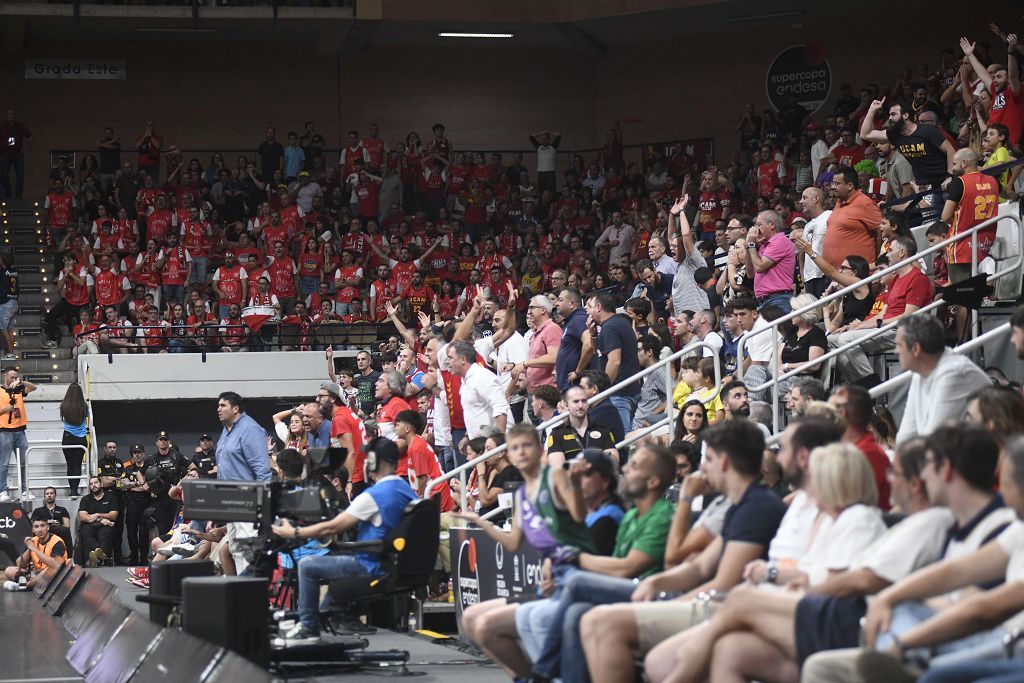 Todas las imágenes de la semifinal de la Supecopa entre el UCAM Murcia y el Unicaja