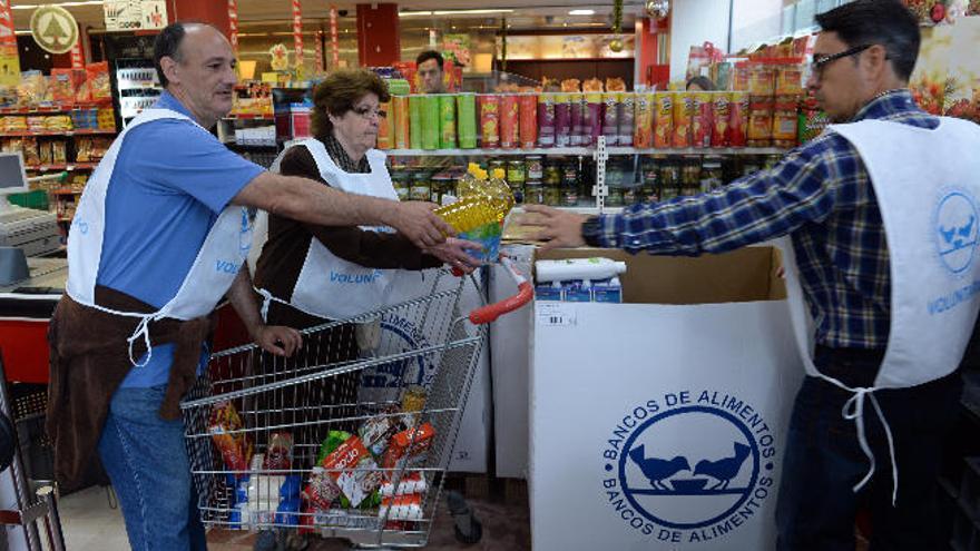 Voluntarios en Spar en una &#039;Operación Kilo&#039; de 2014.